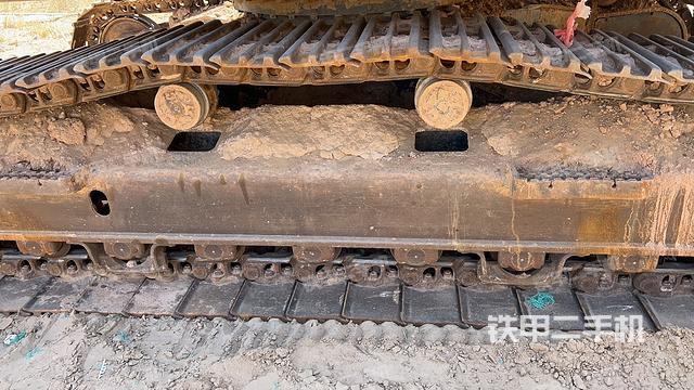 单侧履带整体（整机外观）