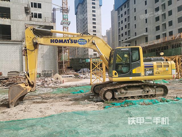 驾驶室整体（整机外观）