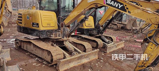 单侧履带整体（整机外观）