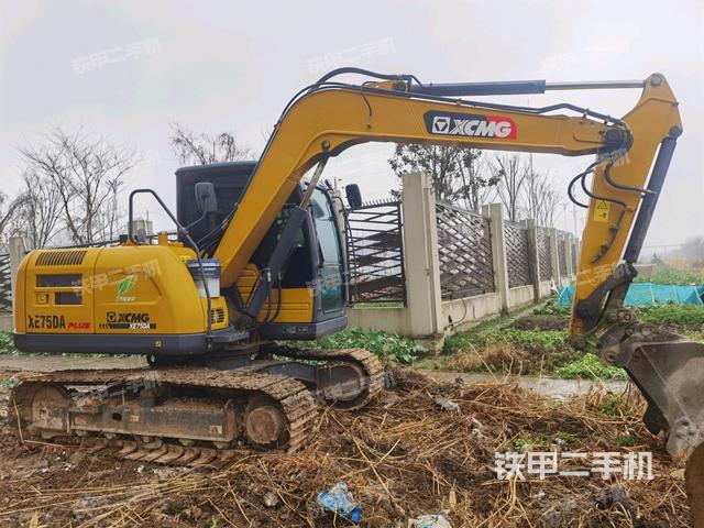 右前45(整機(jī)外觀) 右前45(整機(jī)外觀)