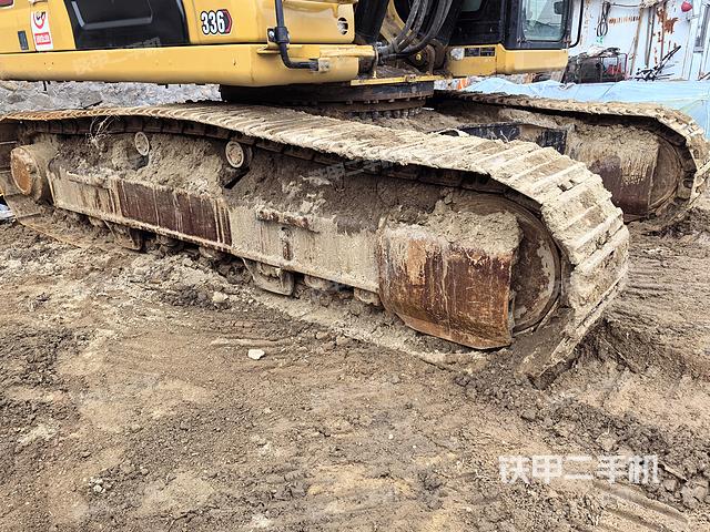 单侧履带整体（整机外观）