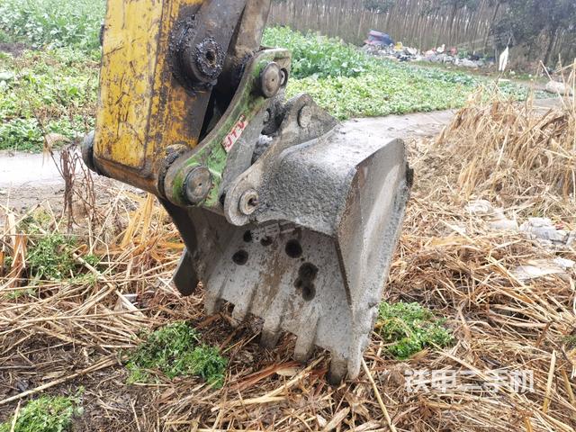 鏟斗右后整體（工作和回轉(zhuǎn)裝置）