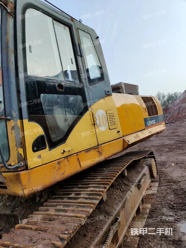 驾驶室整体（整机外观）