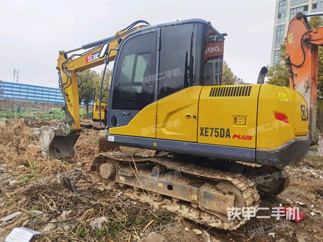 左后45(整機(jī)外觀) 左后45(整機(jī)外觀)