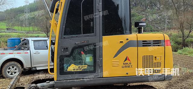 驾驶室整体（整机外观）