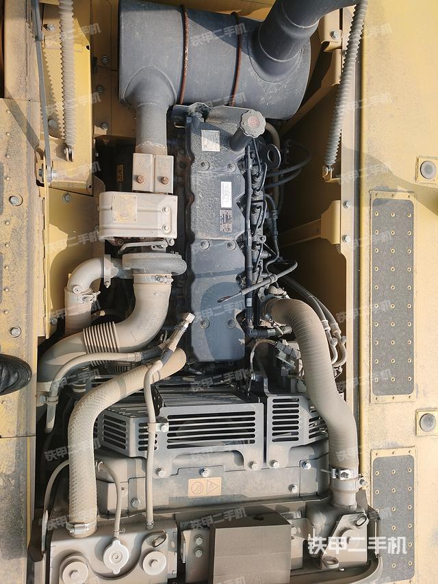 发动机整体俯视（整机外观）