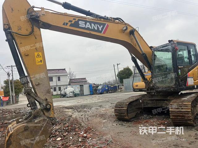 三一重工SY205C挖掘机