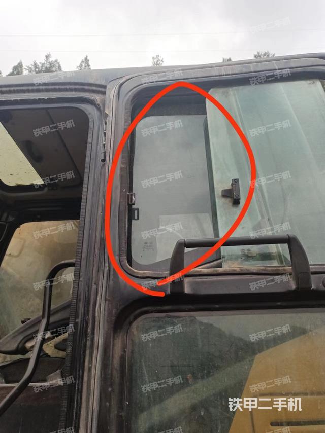 驾驶室整体（整机外观）