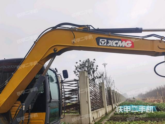 大臂整體?右側(cè)(工作和回轉(zhuǎn)裝置) 大臂整體?右側(cè)(工作和回轉(zhuǎn)裝置)