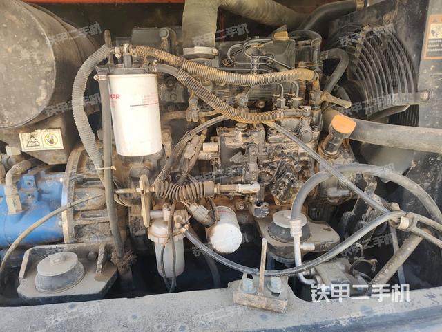 发动机室（上车部件）