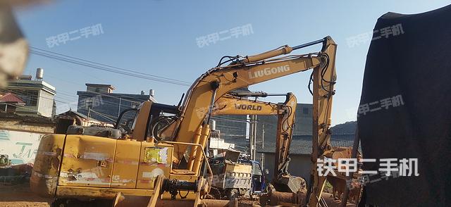 驾驶室顶部（整机外观）