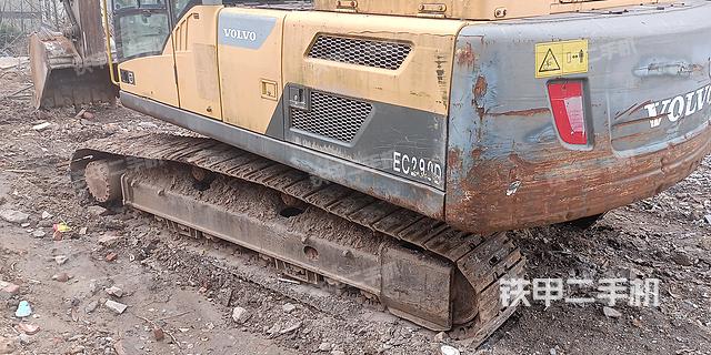 单侧履带整体（整机外观）