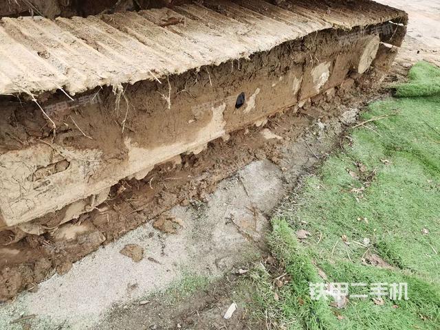 单侧履带整体（整机外观）