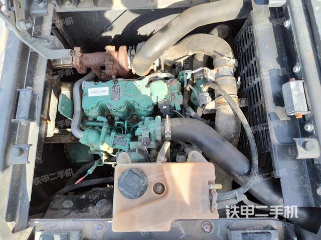 发动机整体俯视（整机外观）