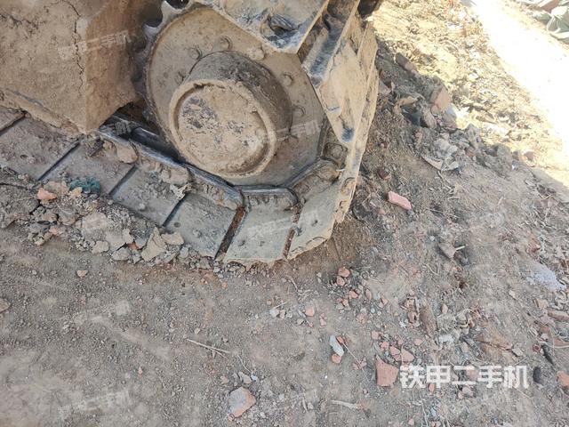 右驱动轮（行走机构）