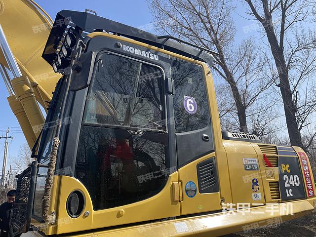 驾驶室整体（整机外观）