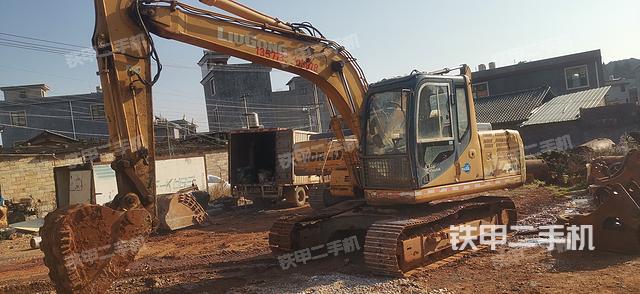柳工CLG915D挖掘机