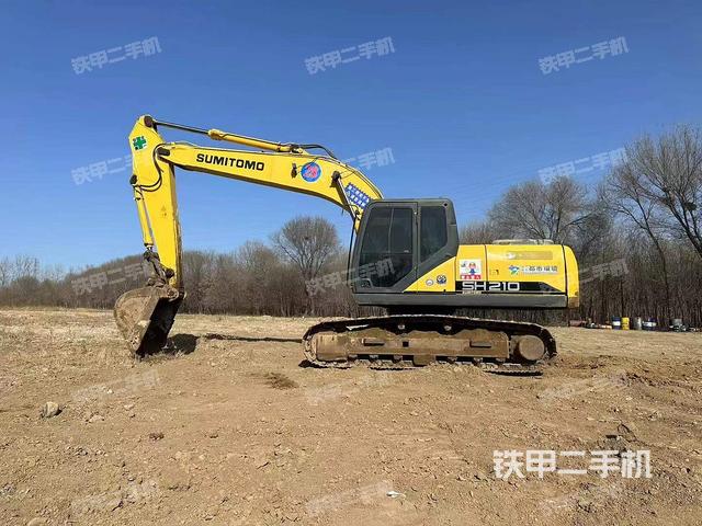住友SH210-5挖掘機(jī)
