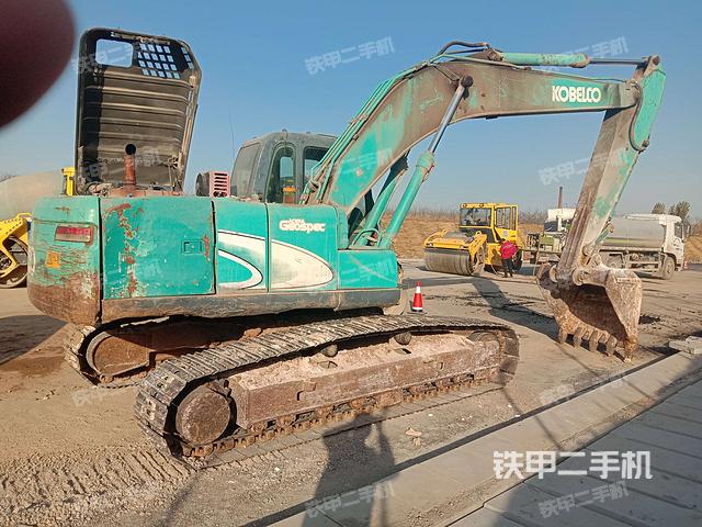 单侧履带整体（整机外观）