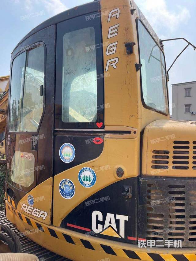 驾驶室整体（整机外观）