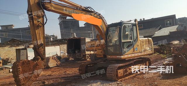 柳工CLG915D挖掘机