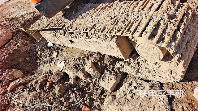 单侧履带整体（整机外观）