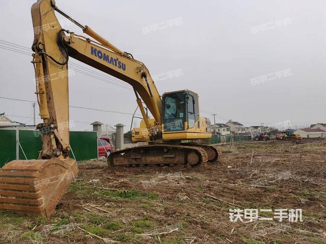 小松PC200-8M0挖掘机