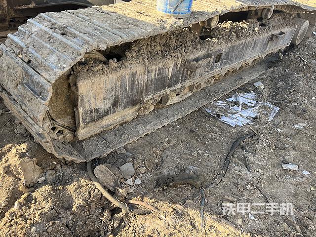 单侧履带整体（整机外观）