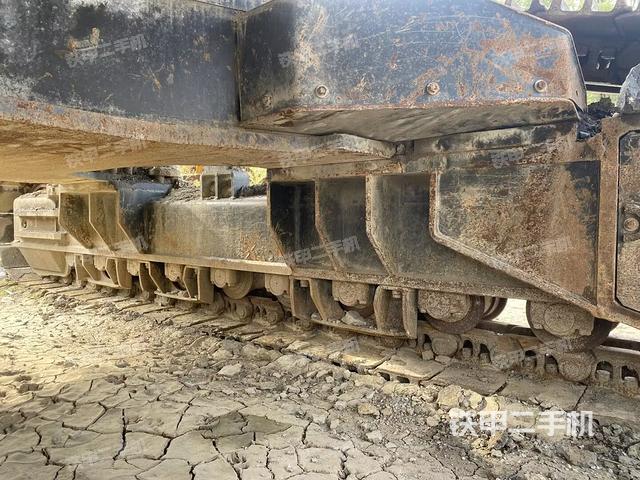 单侧履带整体（整机外观）