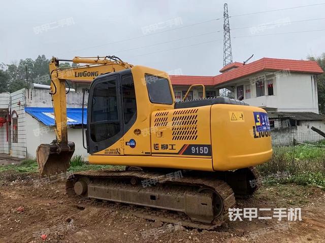 驾驶室顶部（整机外观）