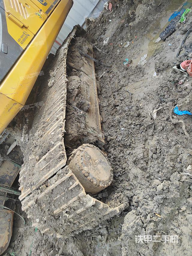 单侧履带整体（整机外观）