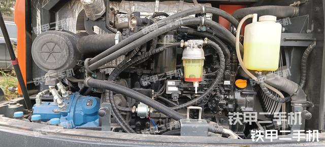 发动机整体俯视（整机外观）