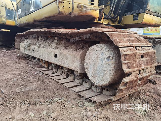 单侧履带整体（整机外观）