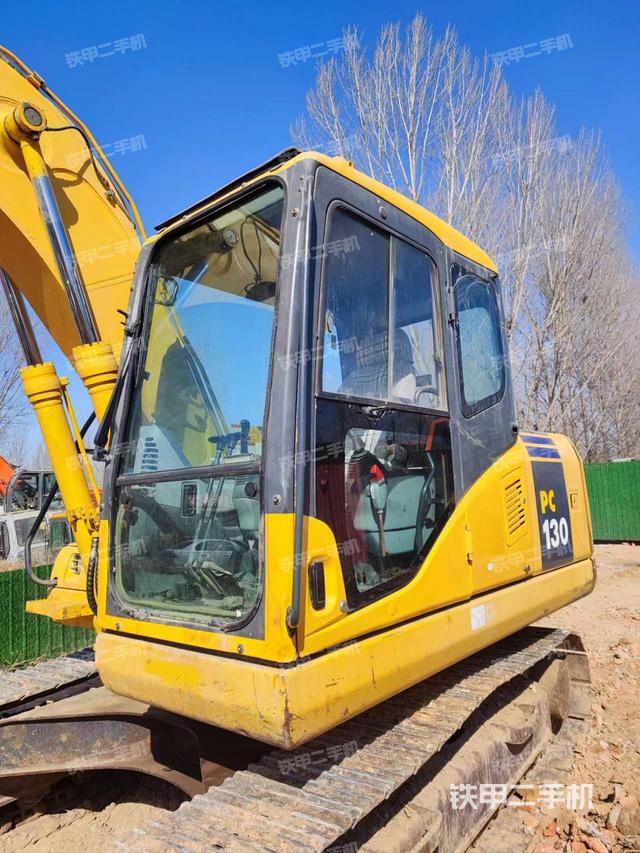 驾驶室整体（整机外观）