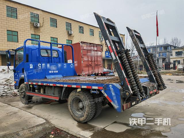 整机左侧（设备外观及核心部件）