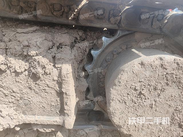 单侧履带整体（整机外观）