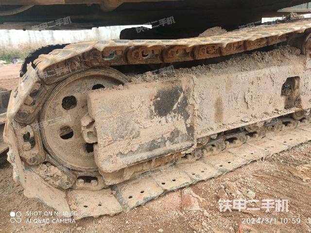 右驱动轮(行走机构) 右驱动轮(行走机构)