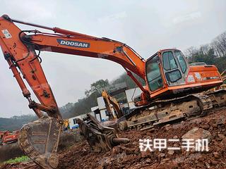 重庆-重庆市二手斗山DX260LC挖掘机实拍照片