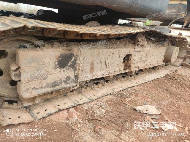 右侧履带整体 (行走机构) 右侧履带整体 (行走机构)