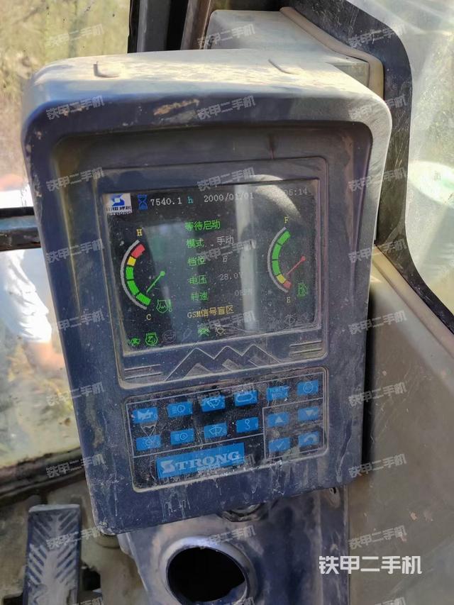 驾驶室整体（整机外观）