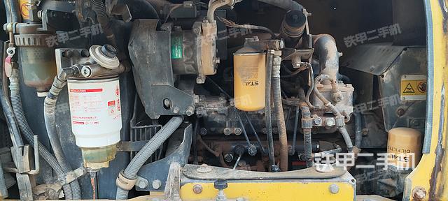 发动机整体俯视（整机外观）