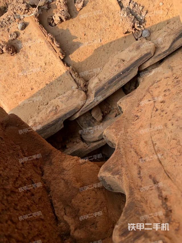 单侧履带整体（整机外观）