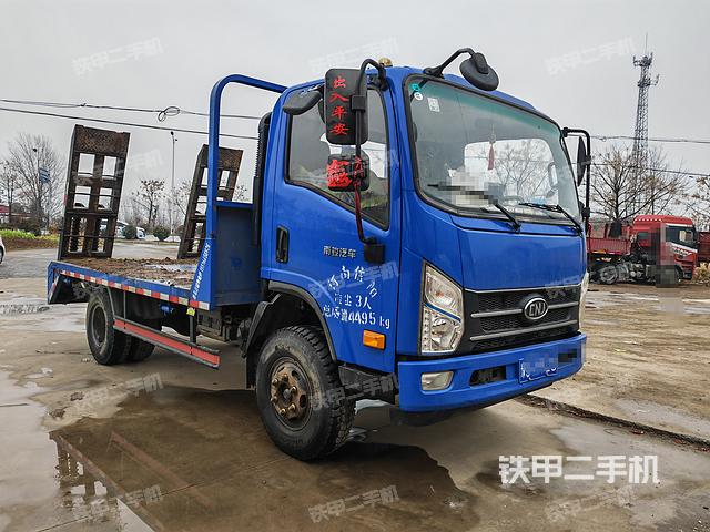 整机右侧（设备外观及核心部件）