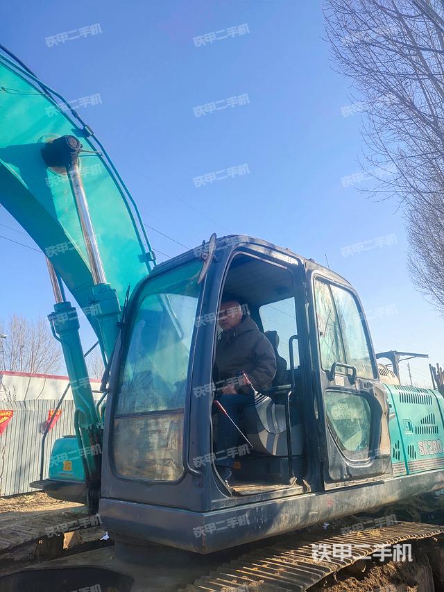 驾驶室整体（整机外观）