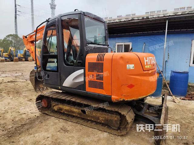 驾驶室顶部（整机外观）