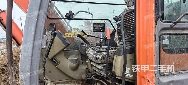 驾驶室整体（整机外观）