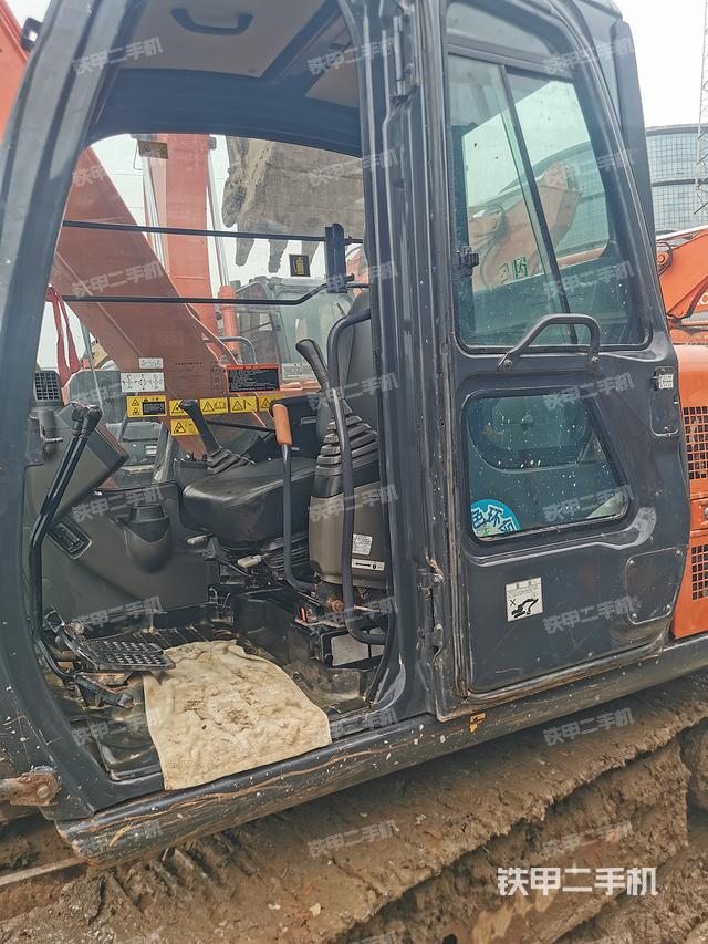 驾驶室整体（整机外观）