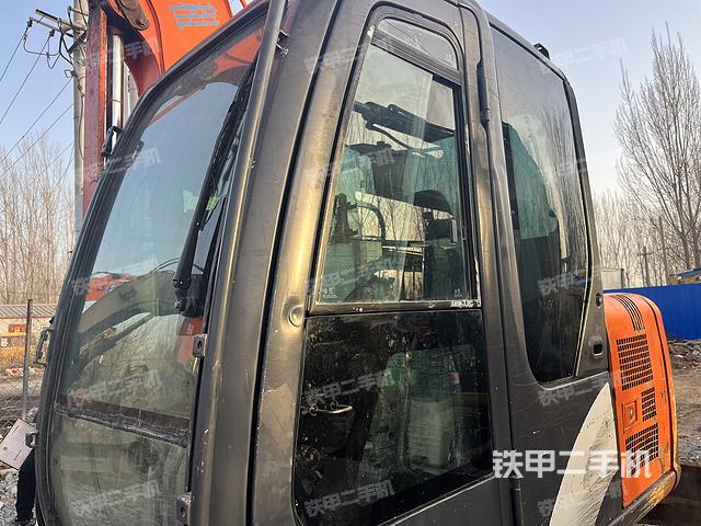 驾驶室整体（整机外观）