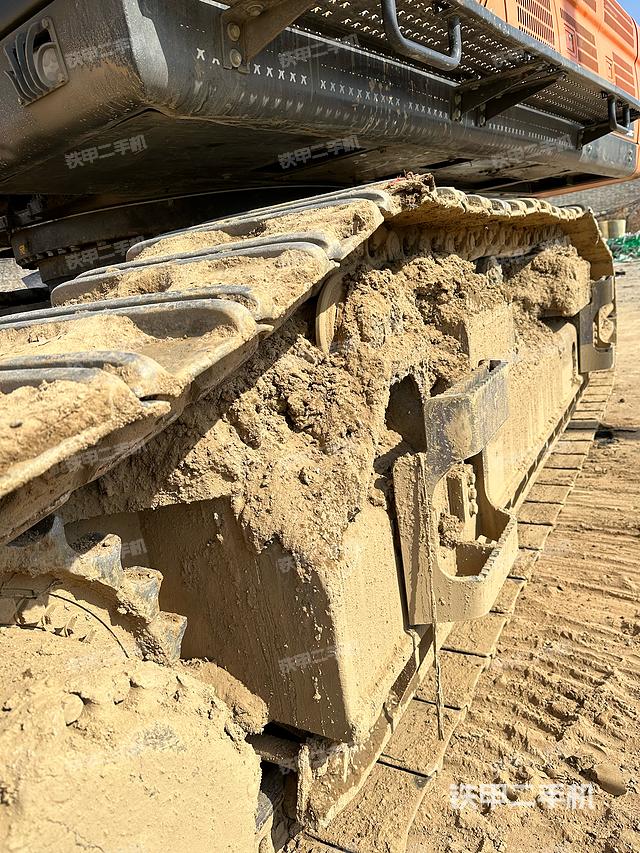 单侧履带整体（整机外观）