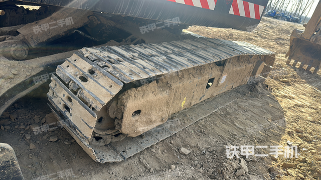 单侧履带整体（整机外观）